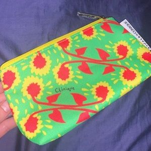 🌸2 for $12 Clinique Donald Pliner Makeup Bag